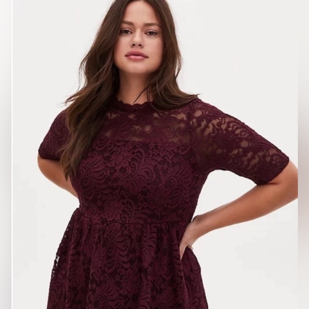 Lace wine peplum top